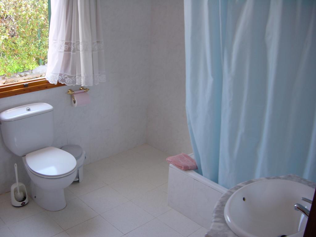 Villa Samba Cala'N Blanes  Oda fotoğraf